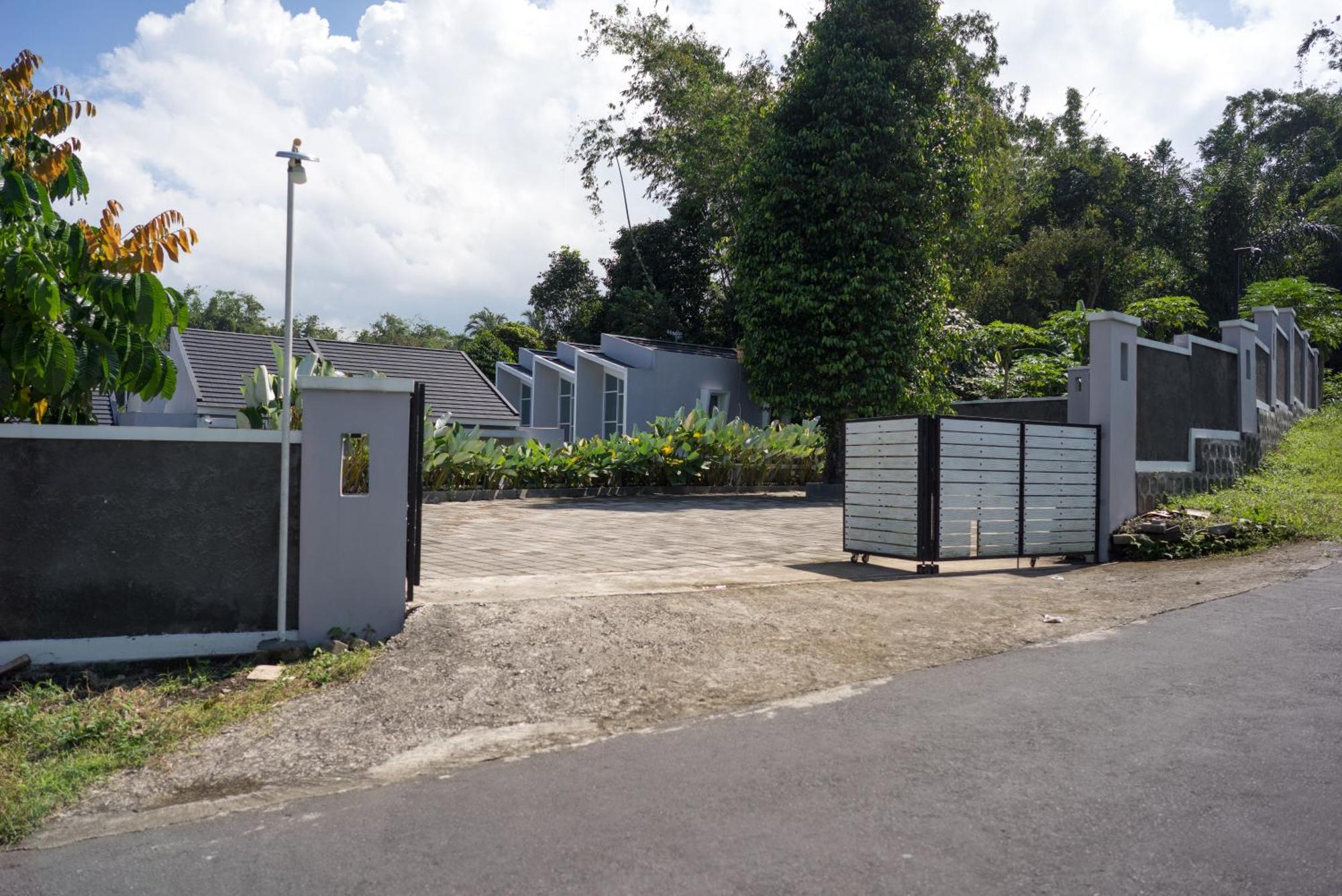Villa Languket I Bedojo Bagian luar foto